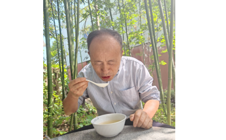 2025 健康飲食趨勢：天然食材成主流，隨州葛根粉走進老年人餐桌