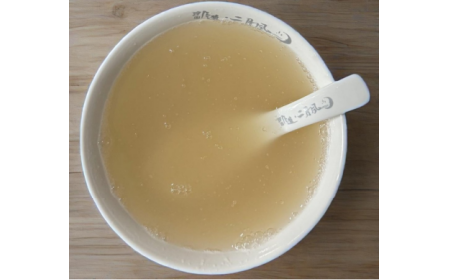 葛粉沖調(diào)新手必看！告別“白色尷尬”，一碗晶瑩剔透的有機(jī)野生葛根粉是這樣沖出來的！